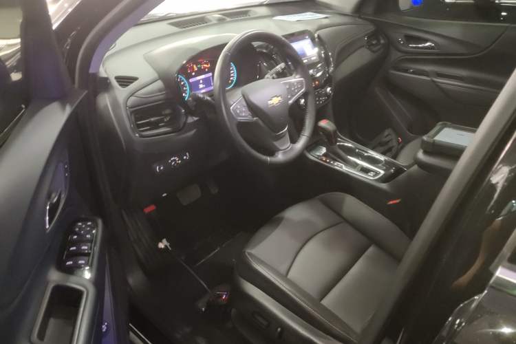 Used Chevrolet Equinox 2021 535T Yujie Edition Interior 3