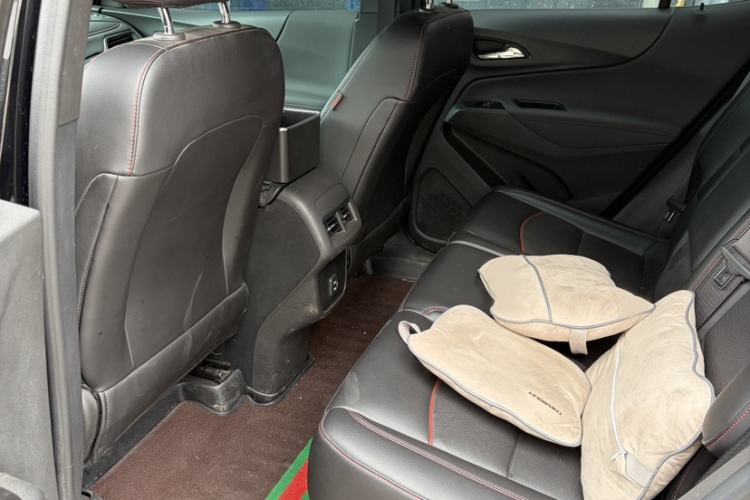 Used Chevrolet Equinox 2021 550T RS Smart Boundary-Pushing Edition Interior 3
