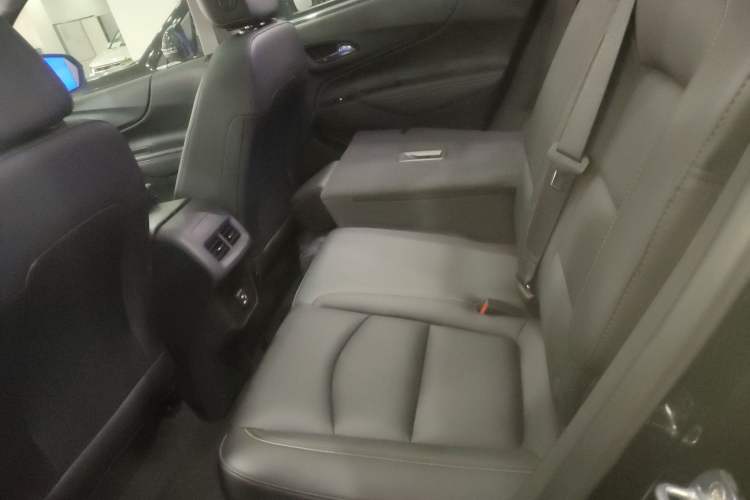 Used Chevrolet Equinox 2021 535T Yujie Edition Interior 4