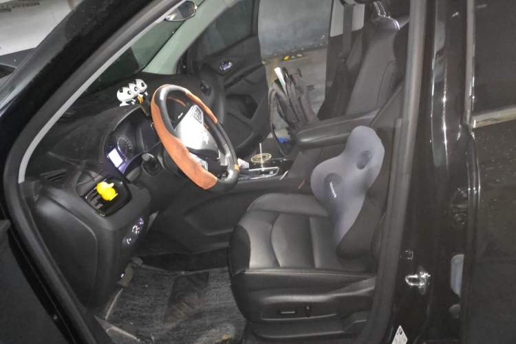 Used Chevrolet Equinox 2021 535T Yujie Edition Left Front Seat
