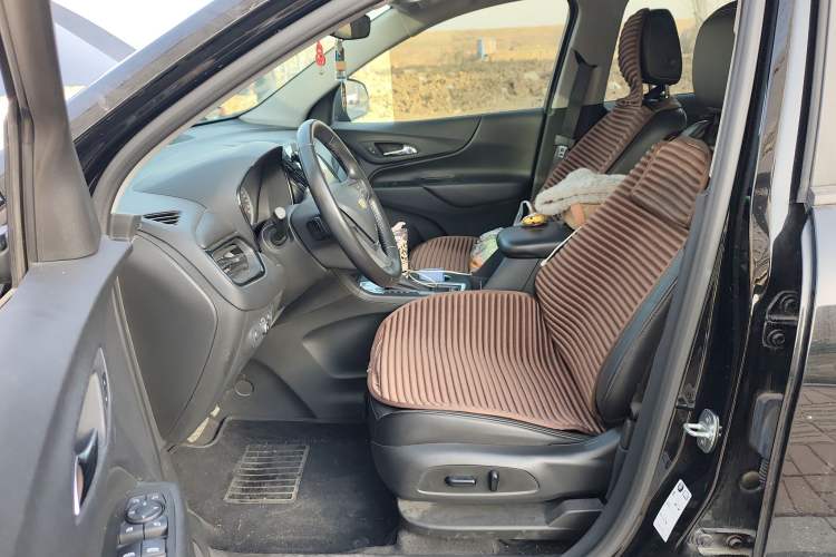 Used Chevrolet Equinox 2021 535T Chijie Edition Left Front Seat