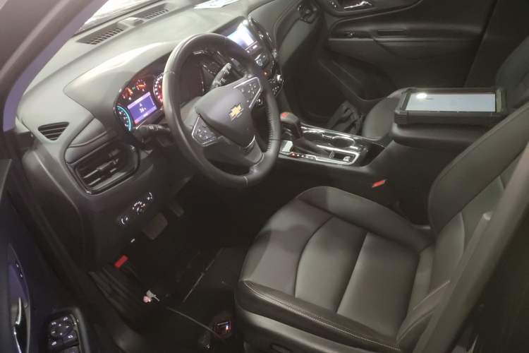 Used Chevrolet Equinox 2021 535T Yujie Edition Left Front Seat