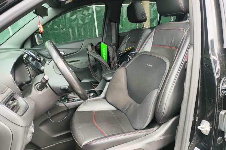 Used Chevrolet Equinox 2021 550T RS Smart Boundary-Pushing Edition Left Front Seat