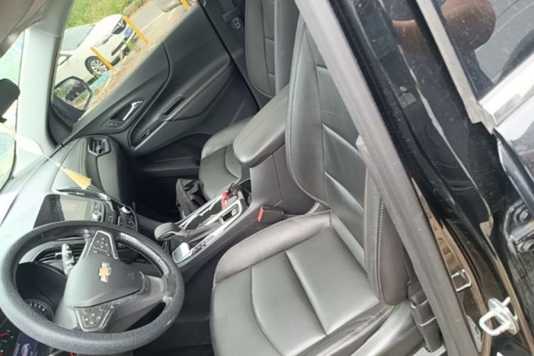 Used Chevrolet Equinox 2021 535T Yujie Edition Left Front Seat