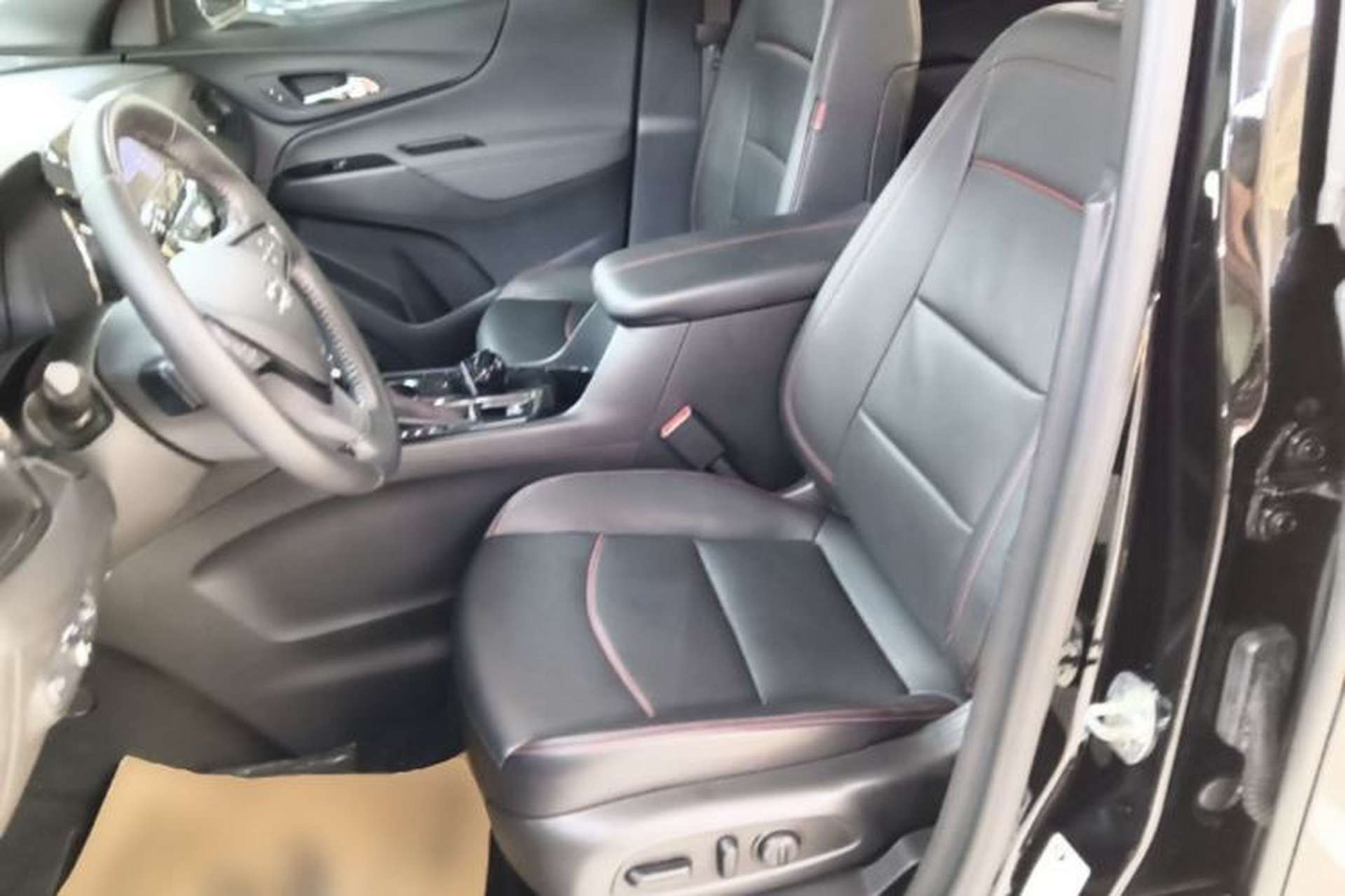 Used Chevrolet Equinox 2021 550T RS Four-Wheel Drive Intelligent Guardian Edition Left Front Seat