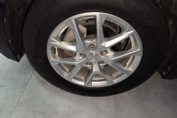 Used Chevrolet Equinox 2021 535T Chijie Edition Left Front Wheel Hub