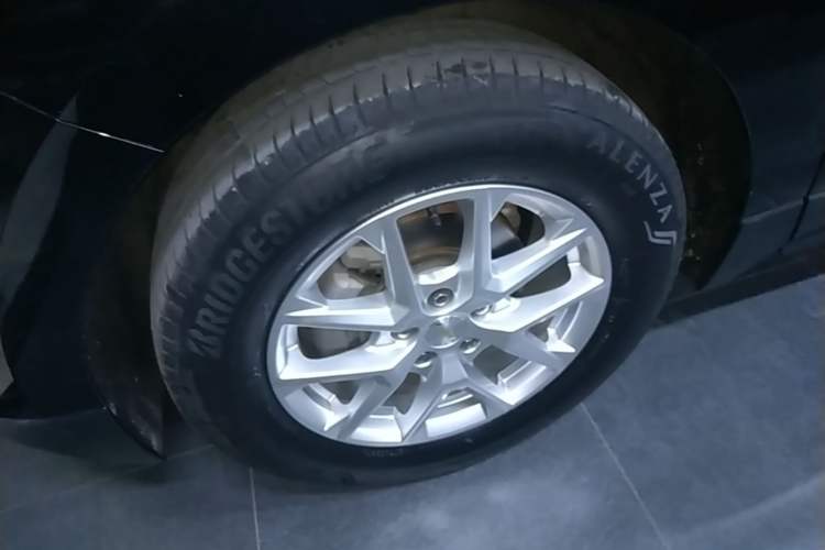 Used Chevrolet Equinox 2021 535T Chijie Edition Left Front Wheel Hub