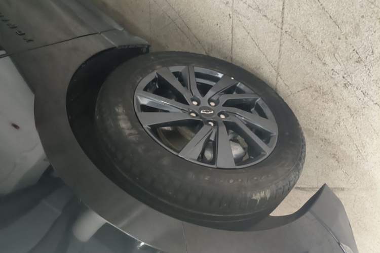 Used Chevrolet Equinox 2021 550T RS Smart Boundary-Pushing Edition Left Front Wheel Hub
