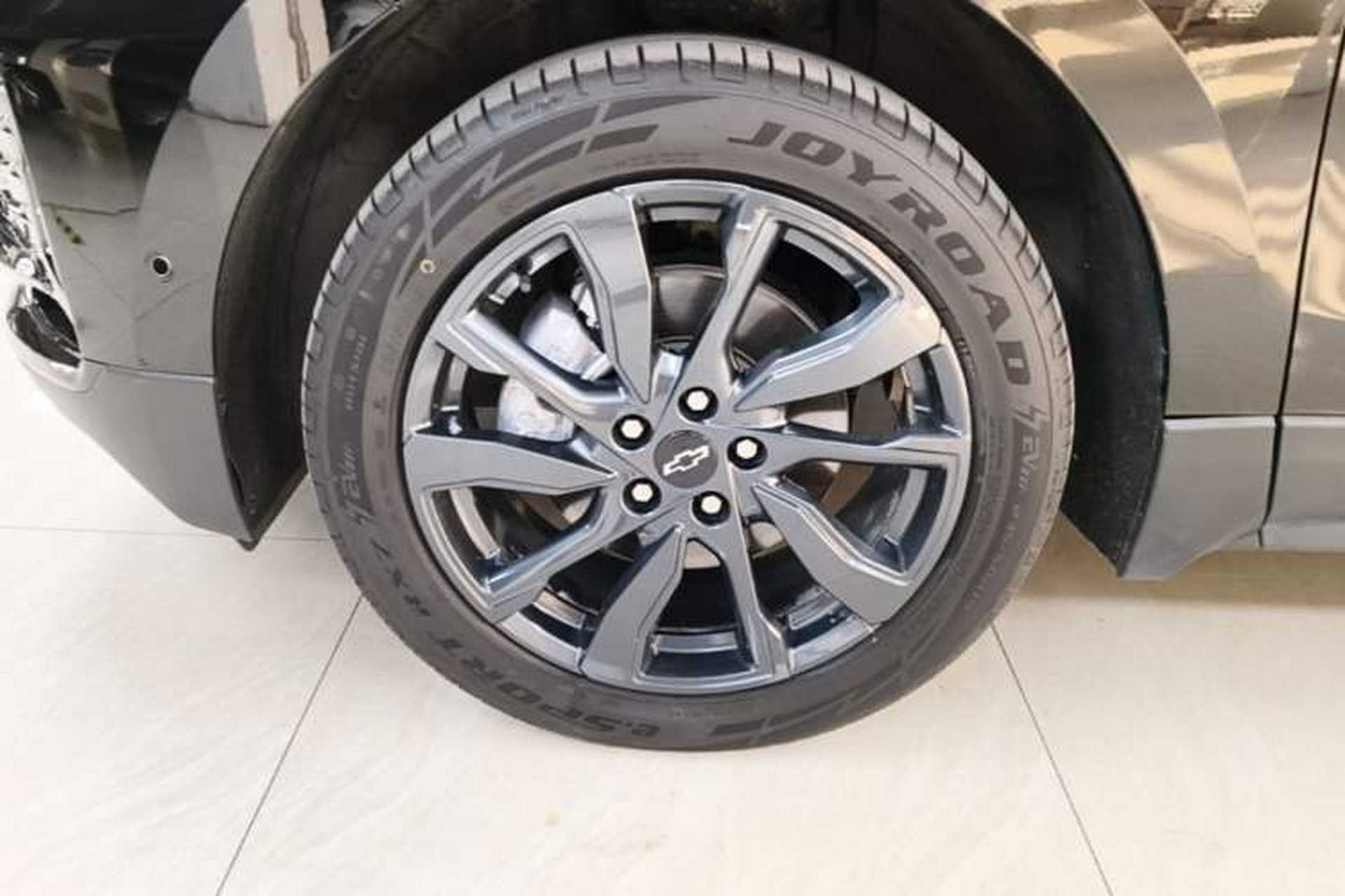 Used Chevrolet Equinox 2021 550T RS Four-Wheel Drive Intelligent Guardian Edition Left Front Wheel Hub