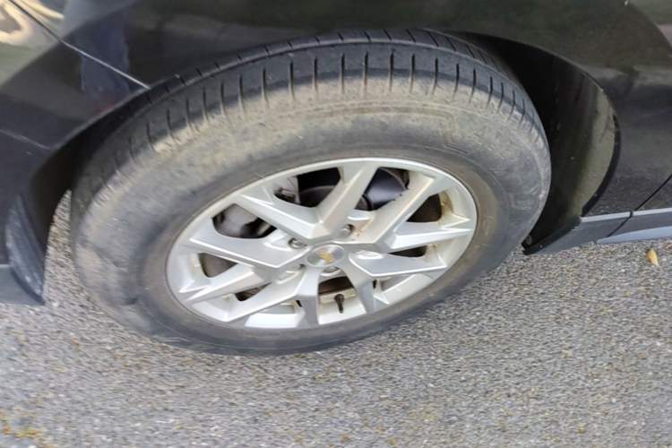 Used Chevrolet Equinox 2021 535T Chijie Edition Left Front Wheel Hub