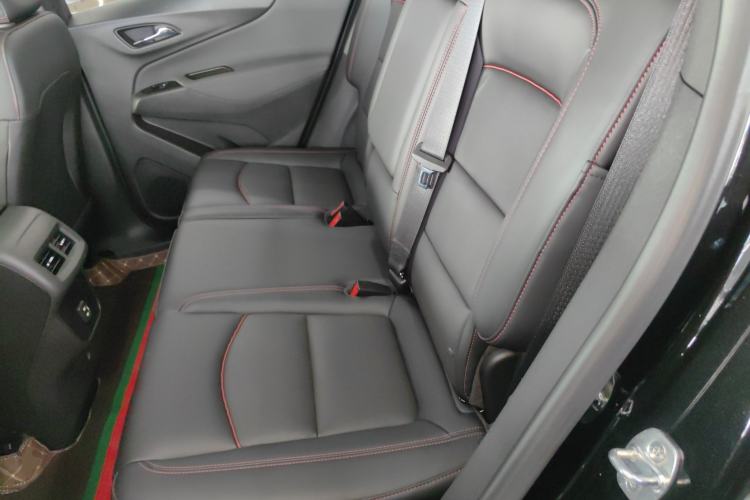 Used Chevrolet Equinox 2021 550T RS Smart Boundary-Pushing Edition Left Rear Seat
