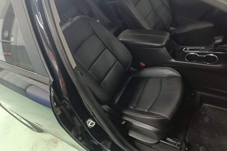 Used Chevrolet Equinox 2021 535T Chijie Edition Right Front Seat