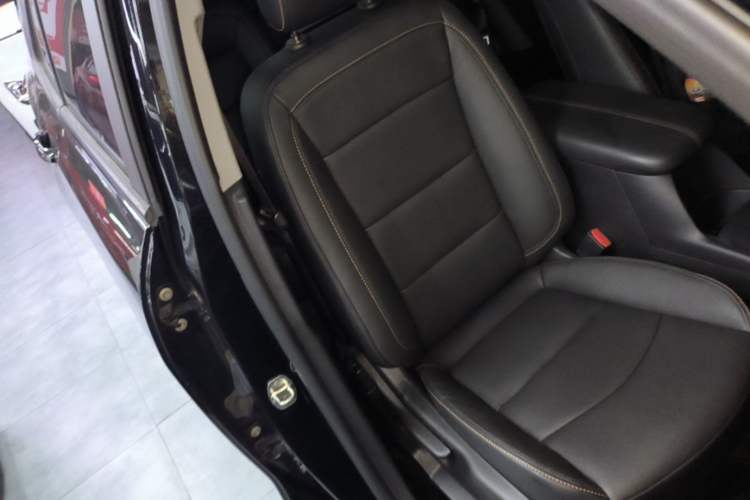 Used Chevrolet Equinox 2021 535T Chijie Edition Right Front Seat