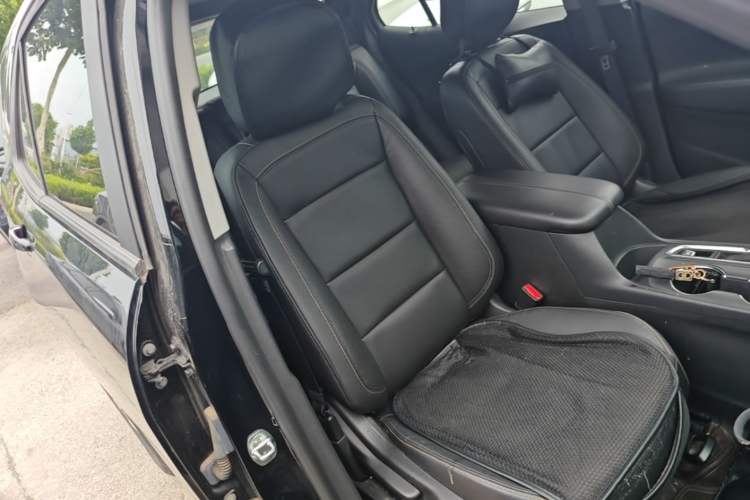 Used Chevrolet Equinox 2021 535T Chijie Edition Right Front Seat