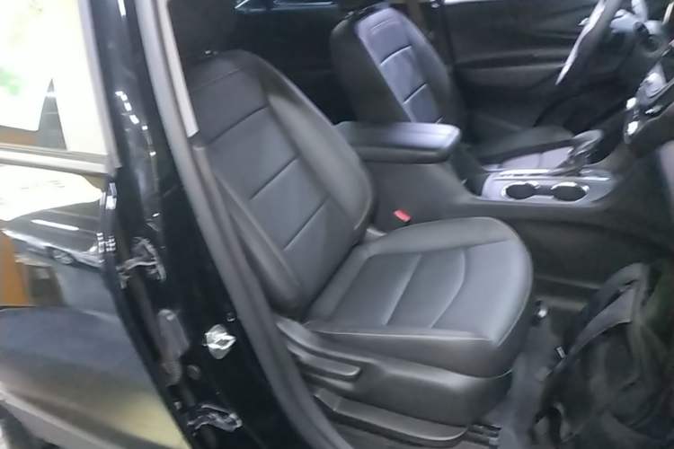 Used Chevrolet Equinox 2021 535T Chijie Edition Right Front Seat
