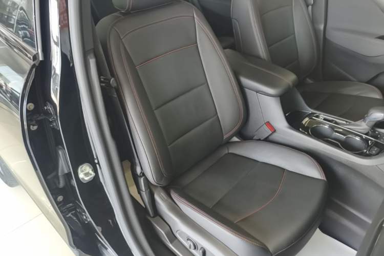 Used Chevrolet Equinox 2021 550T RS Four-Wheel Drive Intelligent Guardian Edition Right Front Seat