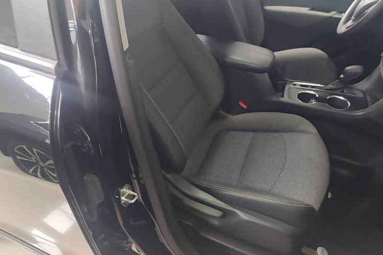 Used Chevrolet Equinox 2021 535T Lingjie Edition Right Front Seat