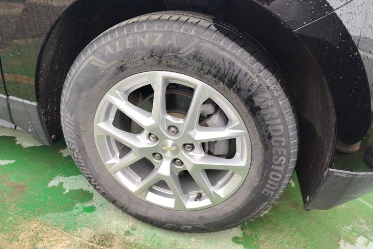 Used Chevrolet Equinox 2021 535T Chijie Edition Right Front Wheel Hub