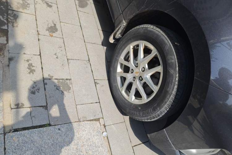 Used Chevrolet Equinox 2021 535T Chijie Edition Right Front Wheel Hub