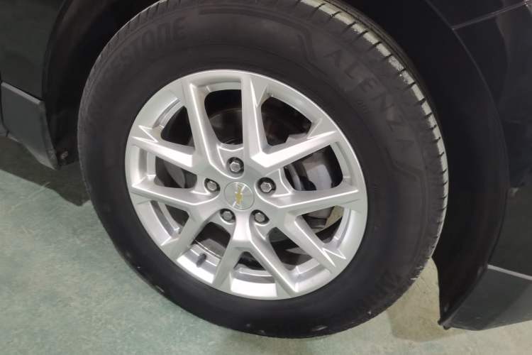 Used Chevrolet Equinox 2021 535T Chijie Edition Right Front Wheel Hub