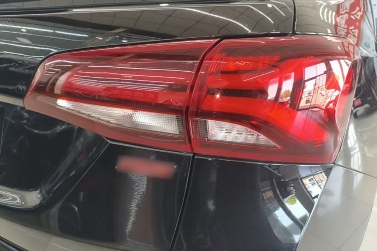 Used Chevrolet Equinox 2021 550T RS Four-Wheel Drive Intelligent Guardian Edition Right Rear Taillight