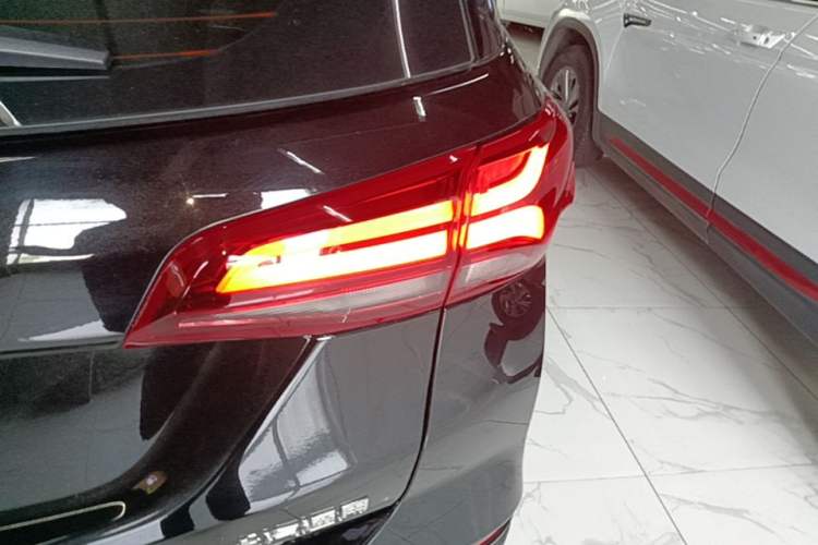 Used Chevrolet Equinox 2021 535T Chijie Edition Right Rear Taillight