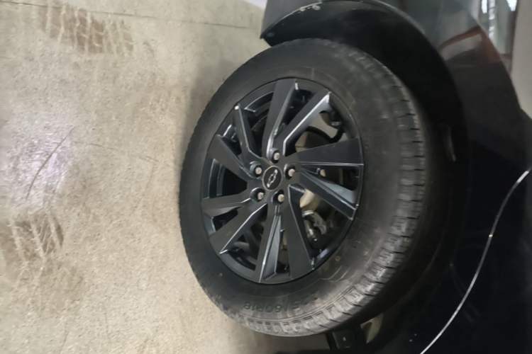 Used Chevrolet Equinox 2021 550T RS Smart Boundary-Pushing Edition Right Rear Wheel Hub
