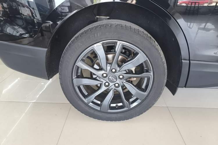 Used Chevrolet Equinox 2021 550T RS Four-Wheel Drive Intelligent Guardian Edition Right Rear Wheel Hub