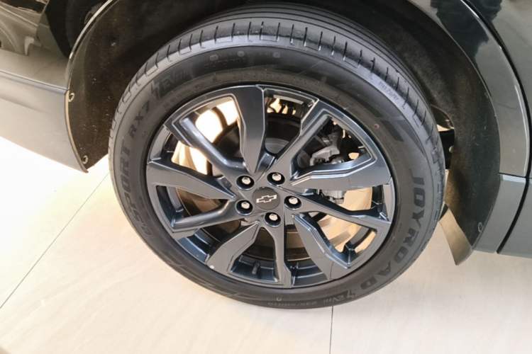 Used Chevrolet Equinox 2021 550T RS Four-Wheel Drive Intelligent Guardian Edition Right Rear Wheel Hub