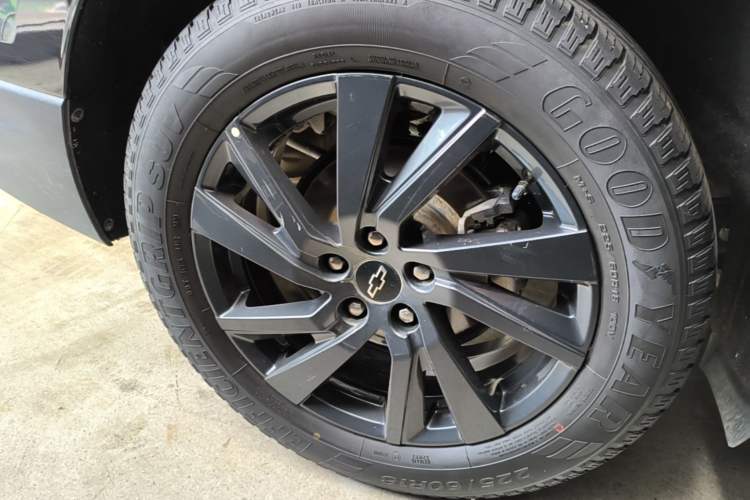 Used Chevrolet Equinox 2021 550T RS Smart Boundary-Pushing Edition Right Rear Wheel Hub