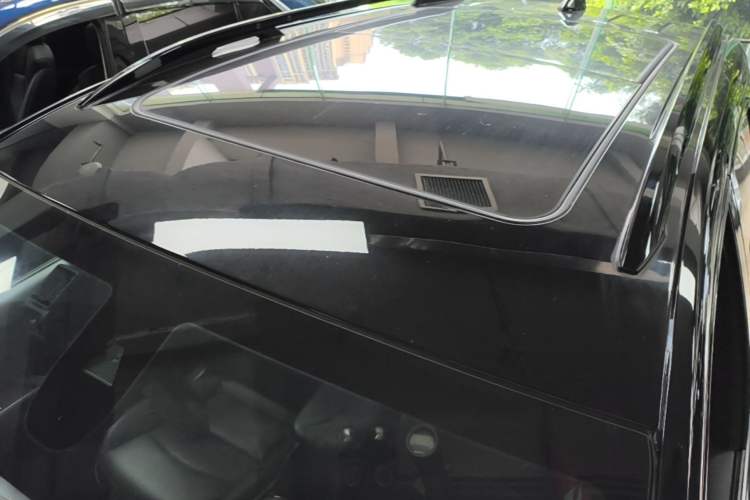 Used Chevrolet Equinox 2021 550T RS Smart Boundary-Pushing Edition Roof