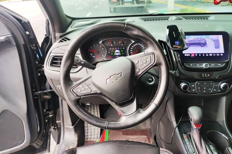 Used Chevrolet Equinox 2021 550T RS Smart Boundary-Pushing Edition Steering Wheel