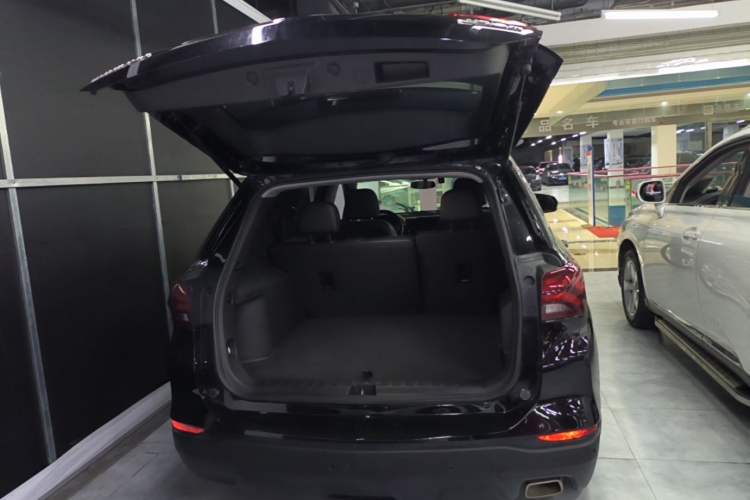 Used Chevrolet Equinox 2021 535T Chijie Edition Trunk