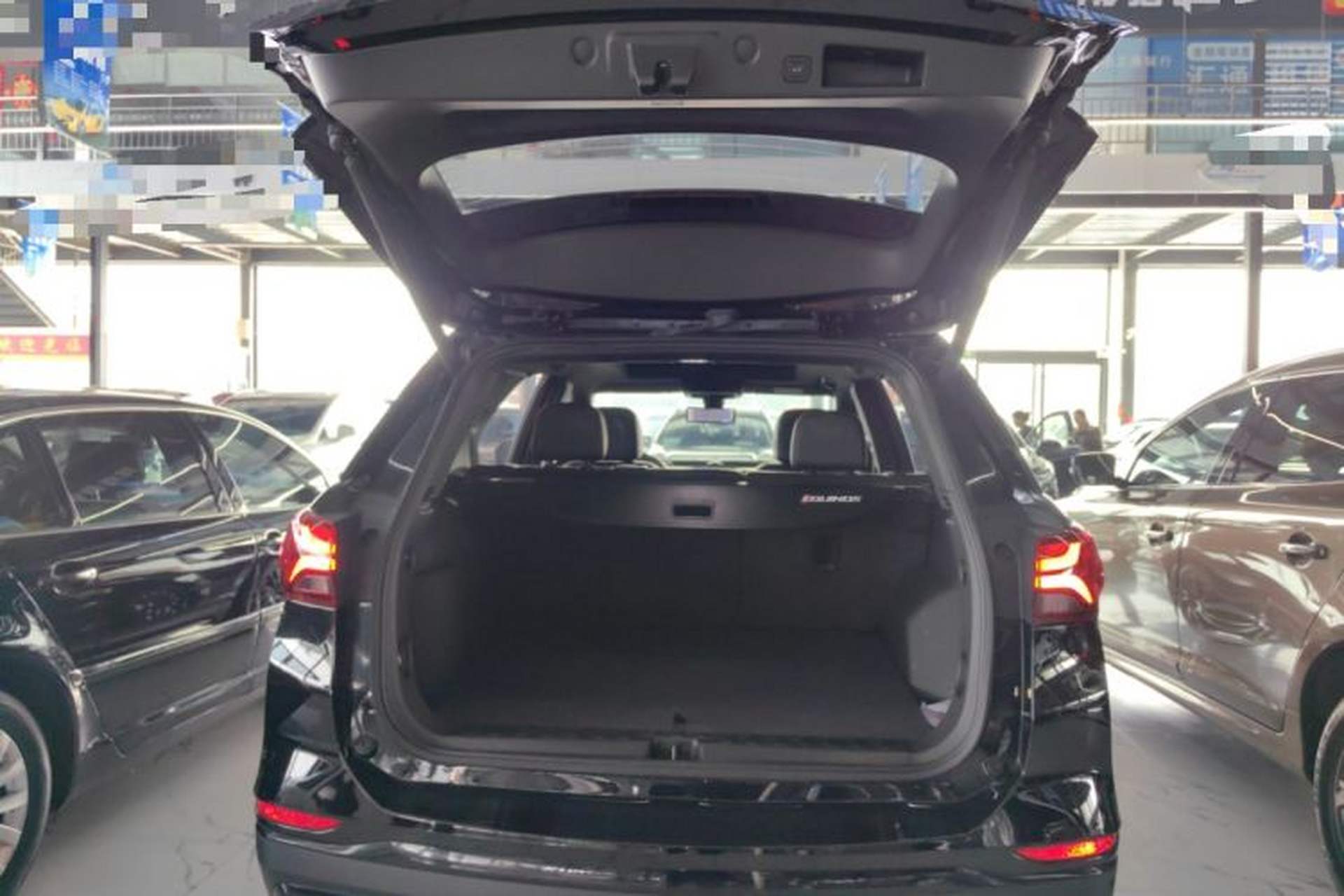 Used Chevrolet Equinox 2021 550T RS Smart Boundary-Pushing Edition Trunk