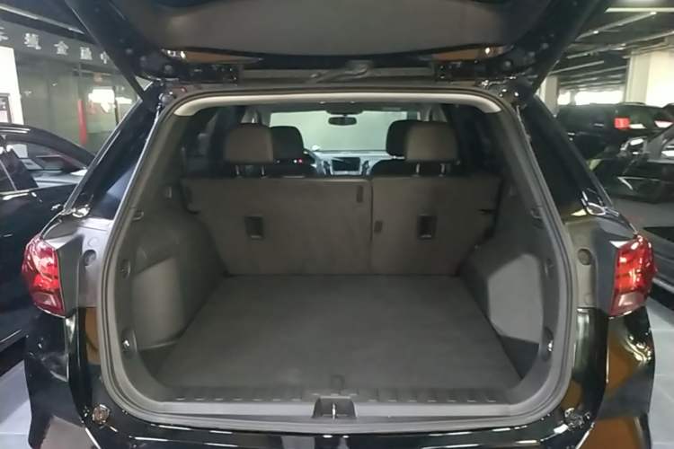 Used Chevrolet Equinox 2021 535T Chijie Edition Trunk