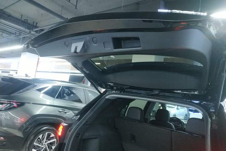 Used Chevrolet Equinox 2021 535T Chijie Edition Trunk