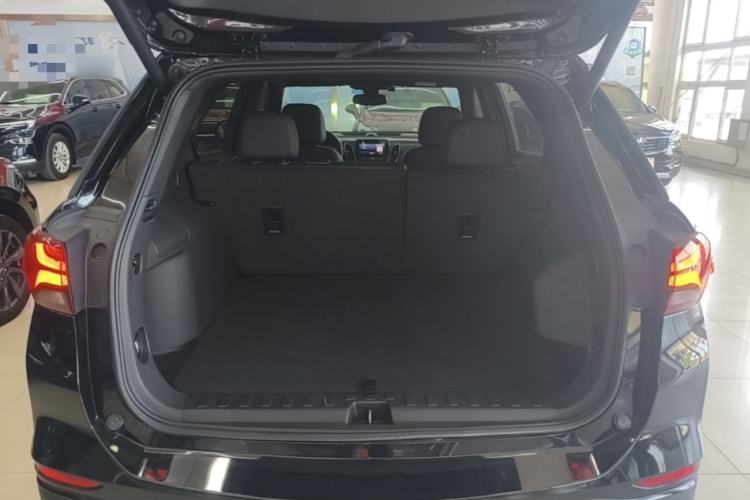 Used Chevrolet Equinox 2021 550T RS Four-Wheel Drive Intelligent Guardian Edition Trunk
