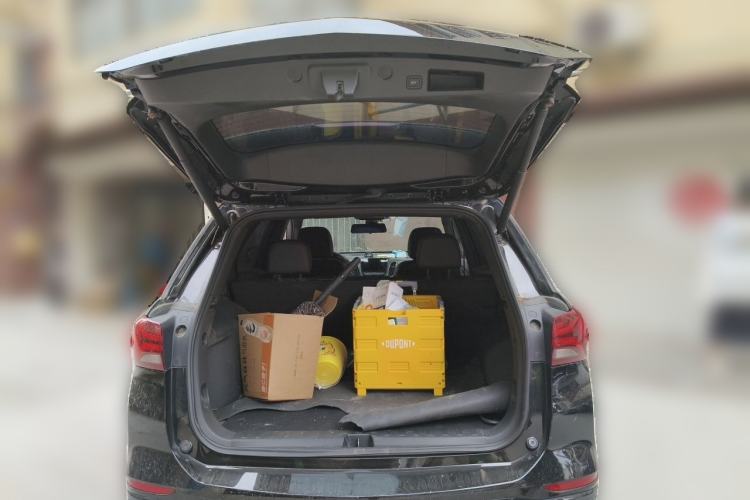 Used Chevrolet Equinox 2021 550T RS Smart Boundary-Pushing Edition Trunk