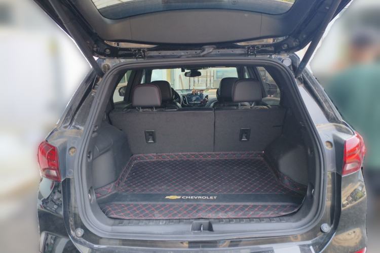 Used Chevrolet Equinox 2021 550T RS Four-Wheel Drive Intelligent Guardian Edition Trunk