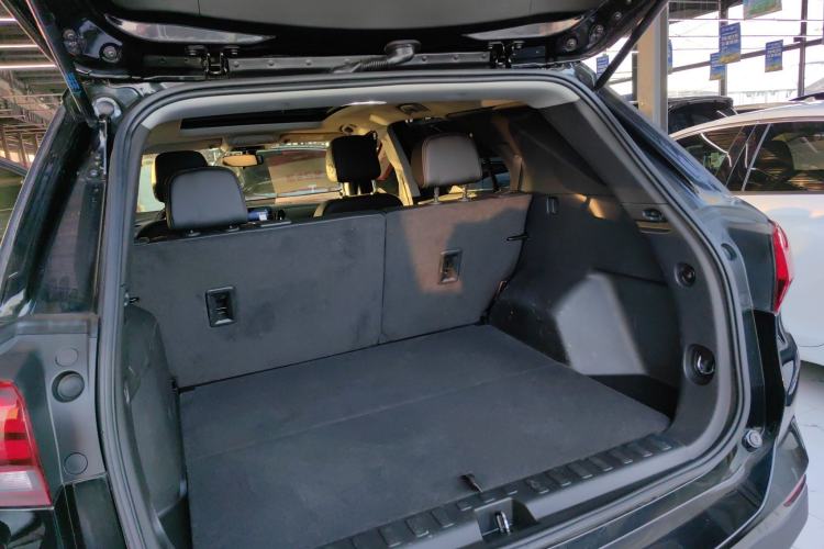 Used Chevrolet Equinox 2021 535T Chijie Edition Trunk