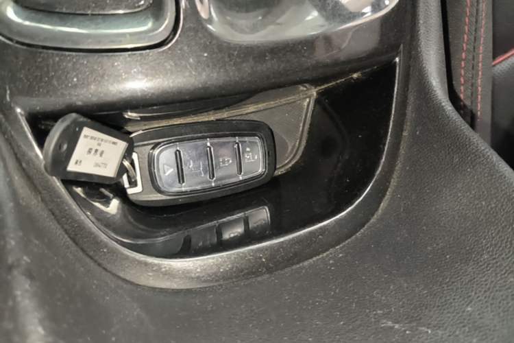 Used Chevrolet Equinox 2021 550T RS Smart Boundary-Pushing Edition Vehicle Key