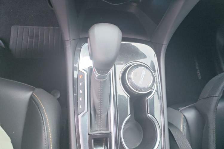 Used Chevrolet Equinox 2021 535T Yujie Edition Gear Lever
