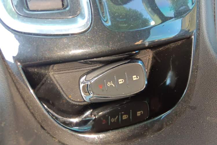 Used Chevrolet Equinox 2021 535T Yujie Edition Vehicle Key