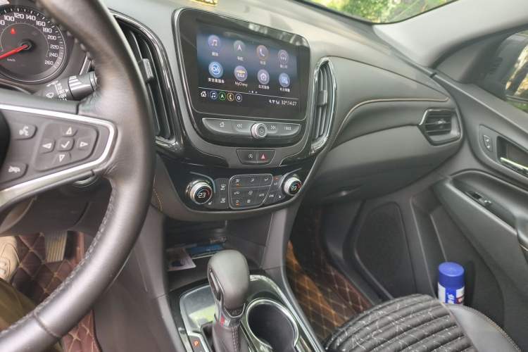 Used Chevrolet Equinox 2021 535T Yujie Edition Audio And AC Panel