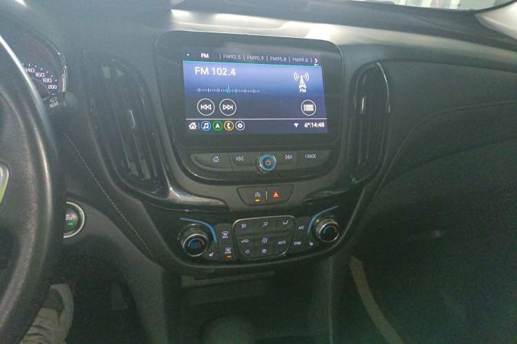 Used Chevrolet Equinox 2021 535T Yujie Edition Audio And AC Panel
