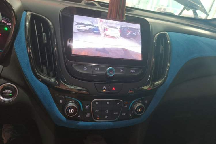 Used Chevrolet Equinox 2021 550T RS Four-Wheel Drive Intelligent Guardian Edition Audio And AC Panel