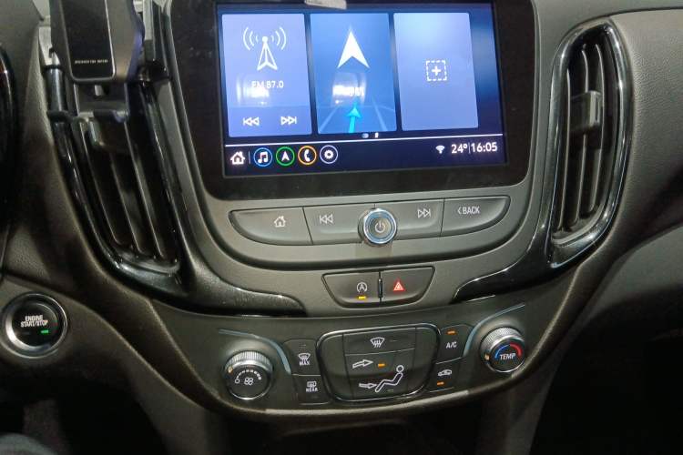 Used Chevrolet Equinox 2021 535T Chijie Edition Audio And AC Panel