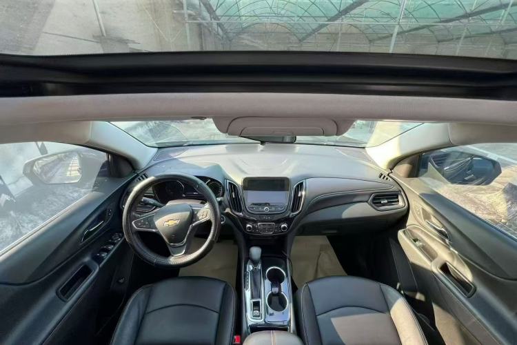 Used Chevrolet Equinox 2021 535T Yujie Edition Center Console