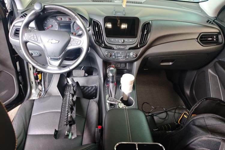 Used Chevrolet Equinox 2021 535T Chijie Edition Center Console