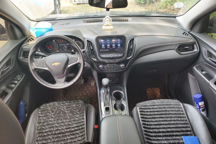 Used Chevrolet Equinox 2021 535T Yujie Edition Center Console